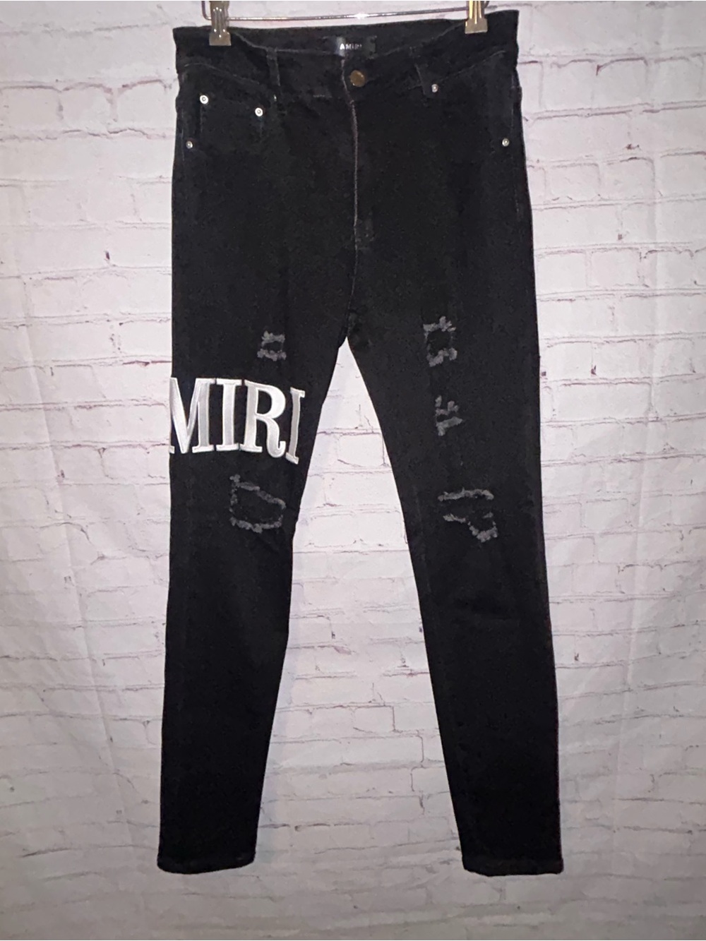 AMIRI logo distressed skinny jeans men’s size 32